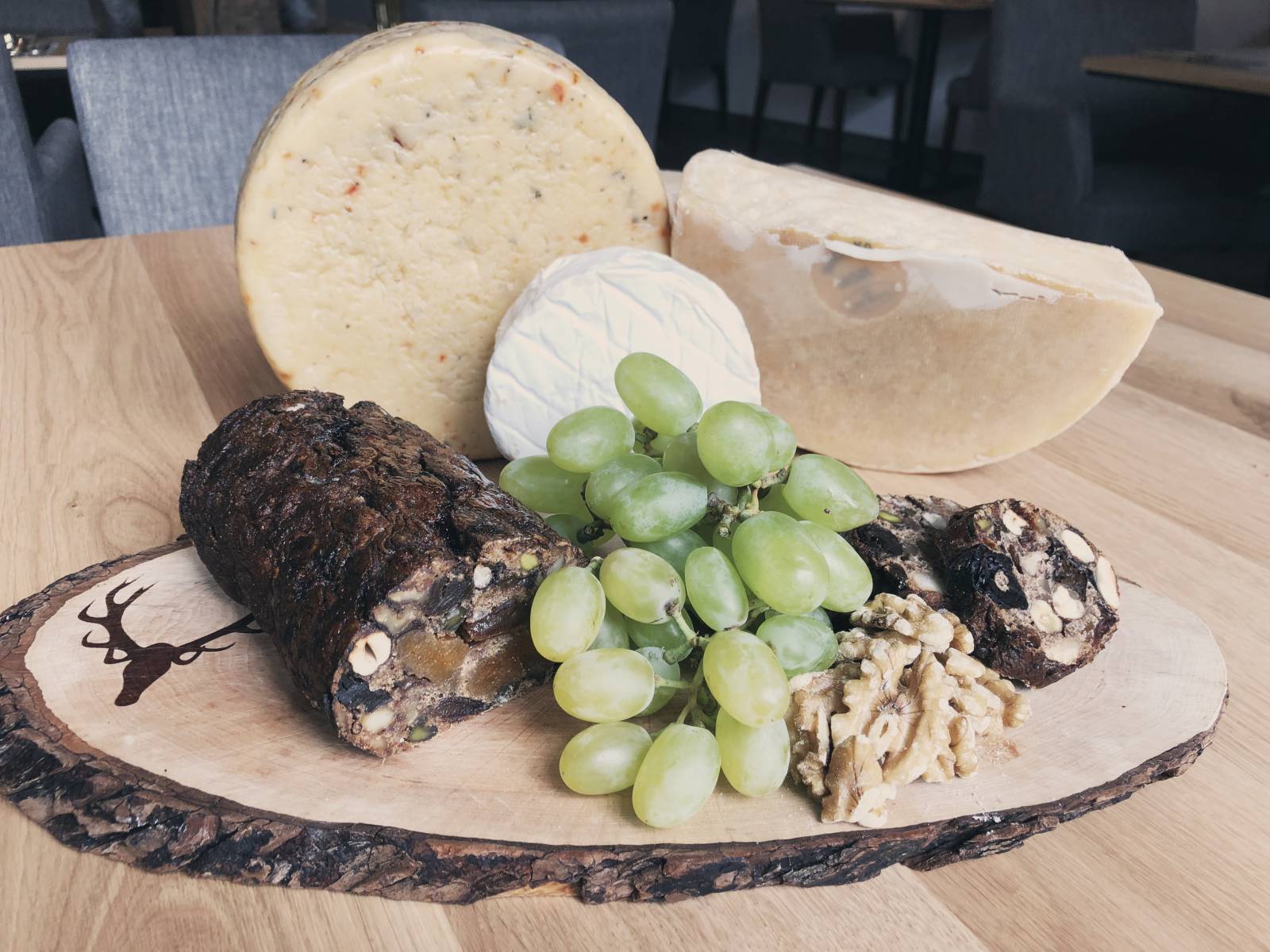 Früchtebrot aus eigener Herstellung Symbolfoto