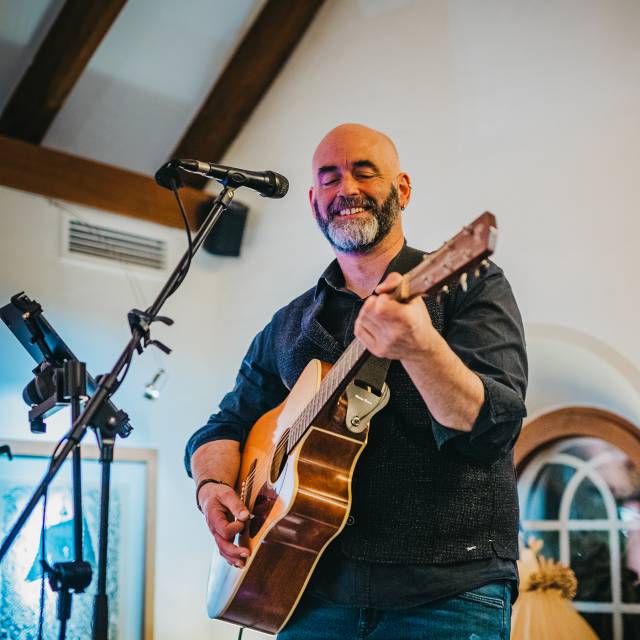 Late Night Session mit Mark Bennet & Pub Quiz