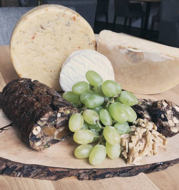 Früchtebrot aus eigener Herstellung Symbolfoto